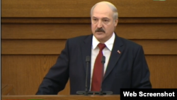 Президент Беларуси Александр Лукашенко в парламенте. Минск, 29 апреля 2015 года.