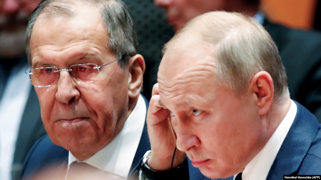 Russian President Vladimir Putin (right) and Foreign Minister Sergei Lavrov (file photo)