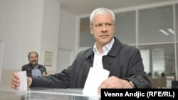 Boris Tadić glasa na izborima, Srbija, 24. april 2016.