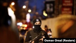 استنبول: پوليس د پېښې په ځای کې په پېره ولاړ دي