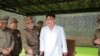 ჩრდილოეთ კორეის ლიდერი კიმ იო უნი ჩრდილოეთ კორეის სტრატეგიული ჯარების მიერ ბალისტიკური რაკეტების გამოცდაზე