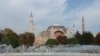 Святая София: храм, мечеть, музей... и снова мечеть? 