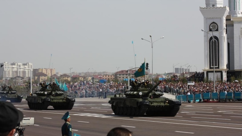 Казахстан отказался от проведения военных парадов 7 и 9 мая
