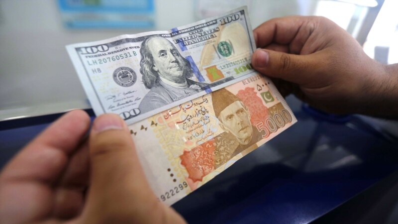 صندوق بین المللی پول در حال بررسی تاثیر قرضه ها به پاکستان است 
