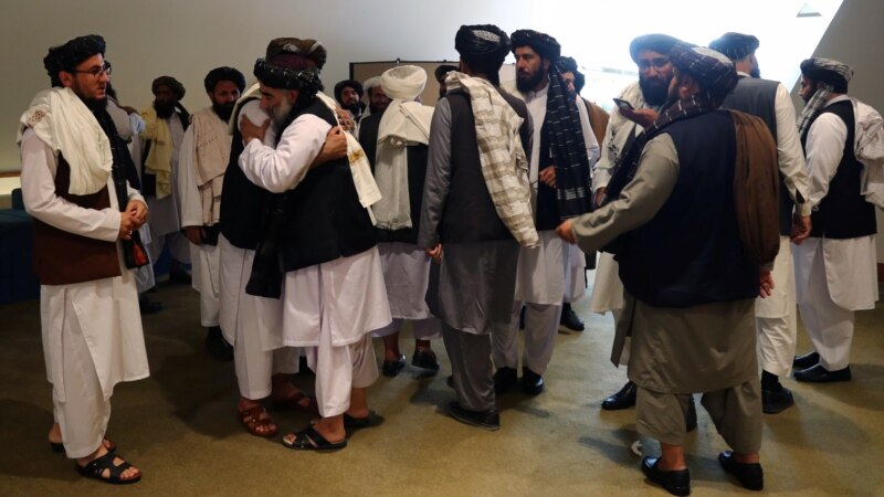 افغان حکومت: طالبانو د داعش له بریدونو سره مرسته کړې او منظمې اړېکې لري