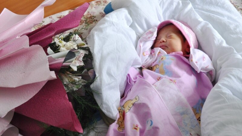 Жаңы жыл түнү Кыргызстанда 292 ымыркай төрөлдү