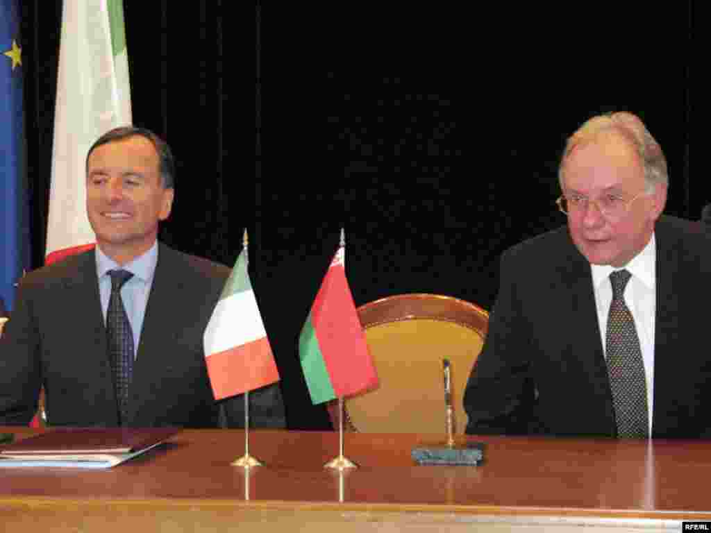 30 верасьня - Беларусь наведаў міністар замежных справаў Італіі Франко Фраціні.