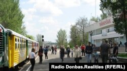Мала Донецька залізниця в окупованому місті – популярне місце сімейного дозвілля