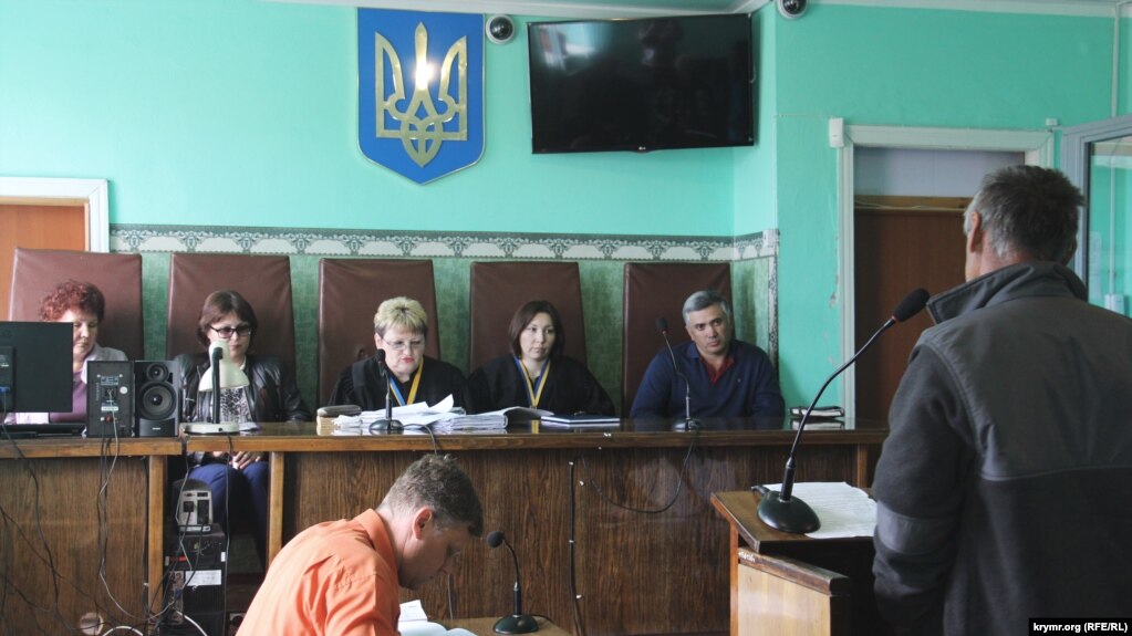 Заседание суда по делу о теракте в Новоалексеевке. Геническ, май 2017 года