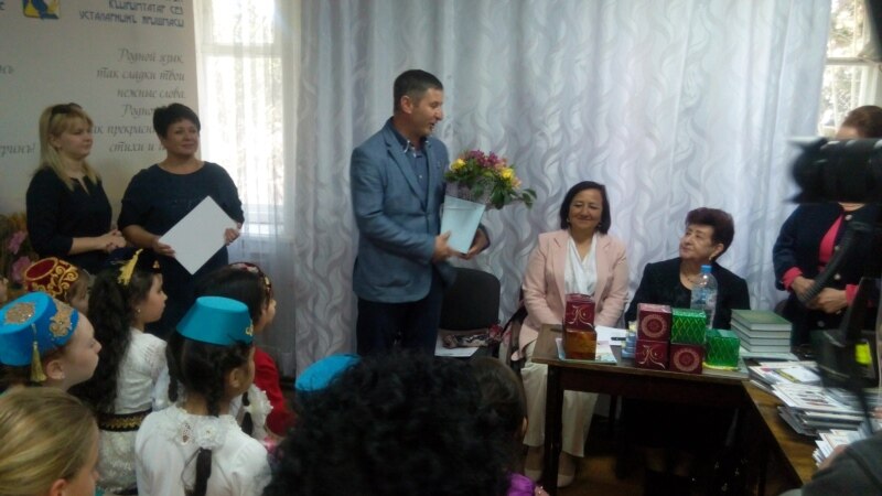 В Севастополе прошел детский конкурс чтецов на крымскотатарском языке (+фото)