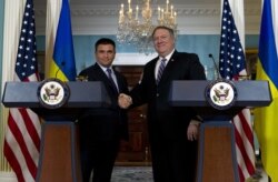 Mike Pompeo cu minstrel ucrainean de externe Pavlo Klimkin, Washington, 16 nov., 2018