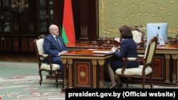 Натальля Качанава на сустрэчы з Аляксандрам Лукашэнкам перад прэзыдэнцкімі выбарамі ў 2020 годзе. Архіўнае фота