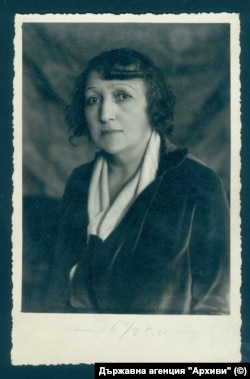 Мара Белчева - поетеса и спътница на Пенчо Славейков