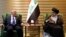 در این تصویر از ماه گذشته صدر و عبادی در دیداری که در بغداد انجام دادند