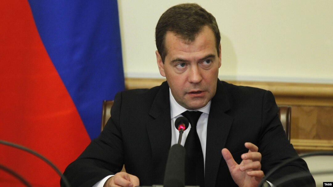 Премьер-министр России Дмитрий Медведев публично заявил о возможности для нормализации отношений с Грузией, а также диалога с новым правительством страны