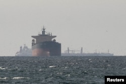 Суда в Ормузском проливе, 11 марта 2026 года