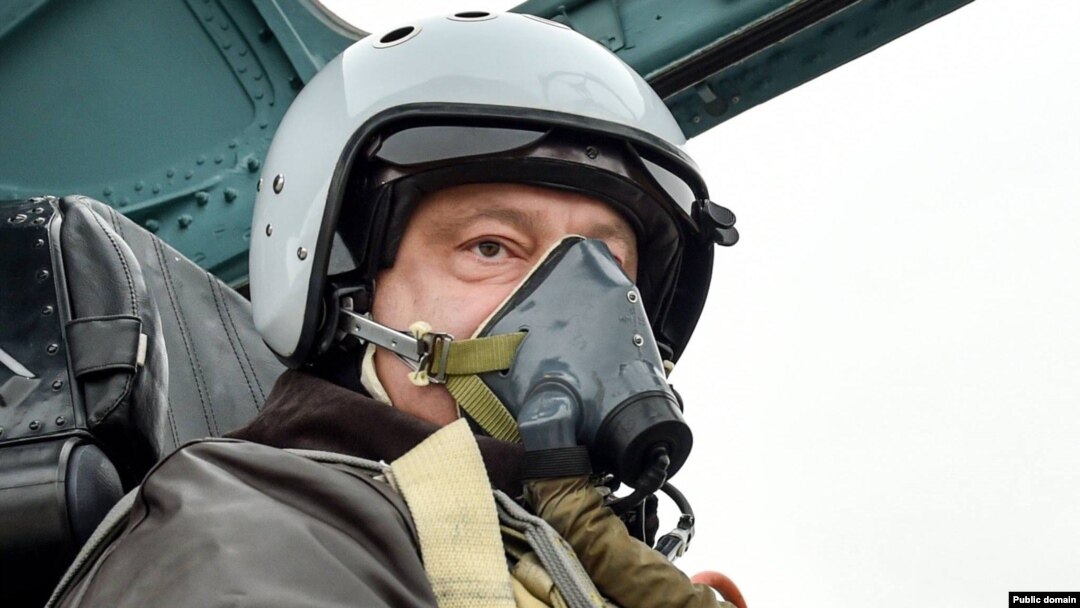 Украина. Президент Петр Порошенко испытал модернизированный Su-27, Запорожье, 14.10.2015