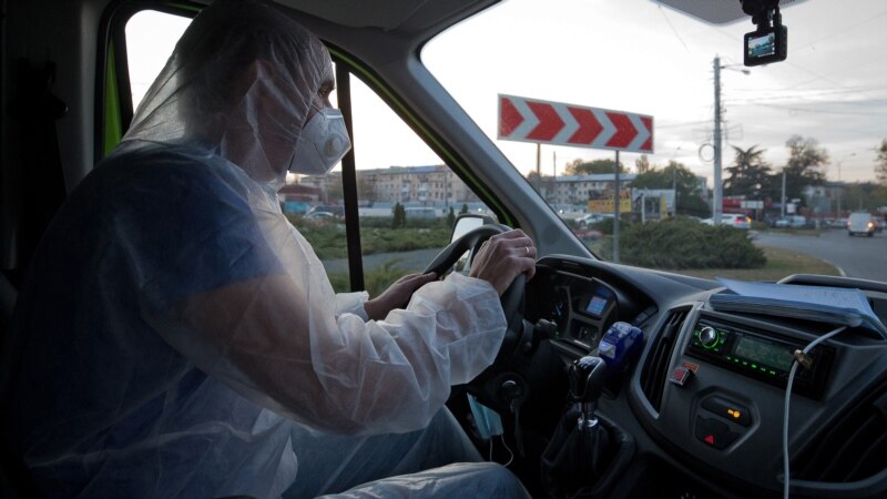 Аксенов прогнозирует Крыму «еще долгую жизнь с коронавирусом»