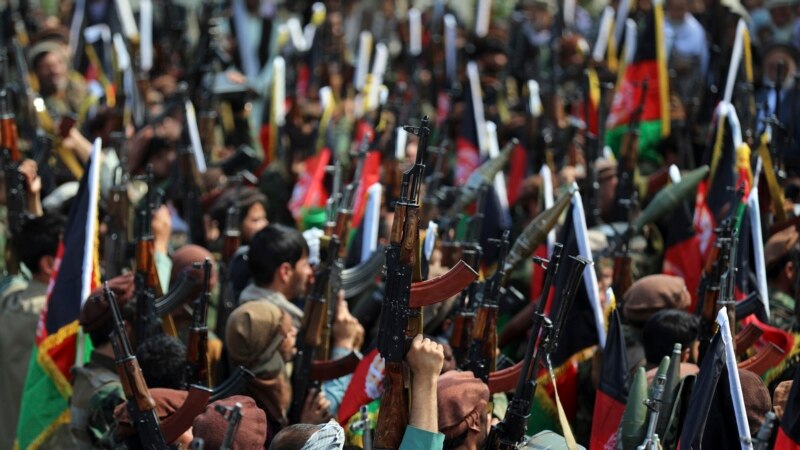 Qeveria afgane mobilizon trupa shtesë për të luftuar talibanët