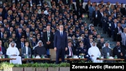 Presidenti i Serbisë, Aleksandar Vuçiq, merr pjesë në paradën ushtarake të Serbisë në Beograd, 20 shtator 2025.