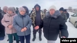 Nowosibirsk. Rus maldarlary protest bildirýär