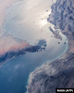 Ормузька протока, яку заблокував Іран після ударів США та Ізраїлю по ньому