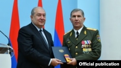 Armenia - President Armen Sarkissian and General Onik Gasparian at an official awards ceremony in Yerevan, July 5, 2019.