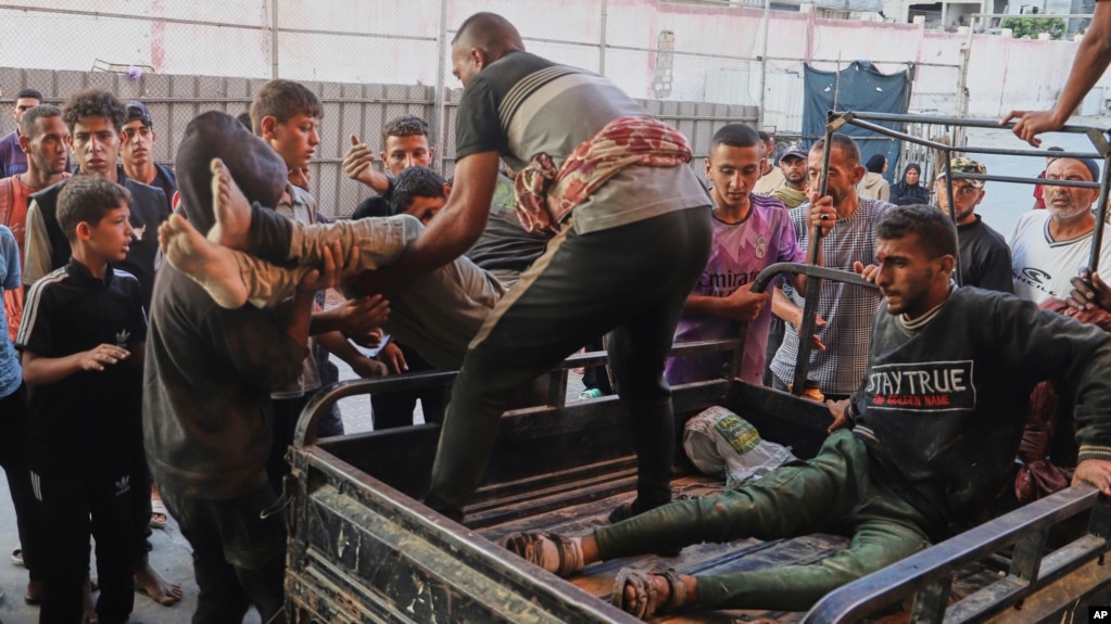 انتقال مجروحان تیراندازی به فلسطینی‌ها در جریان توزیع غذا، ۲۸ تیر