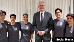 Це дозволить спортсменкам залишитися в країні і не повертатися на батьківщину, де їм може загрожувати небезпека