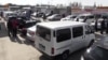 Кримчани масово продають машини на материку (відео)