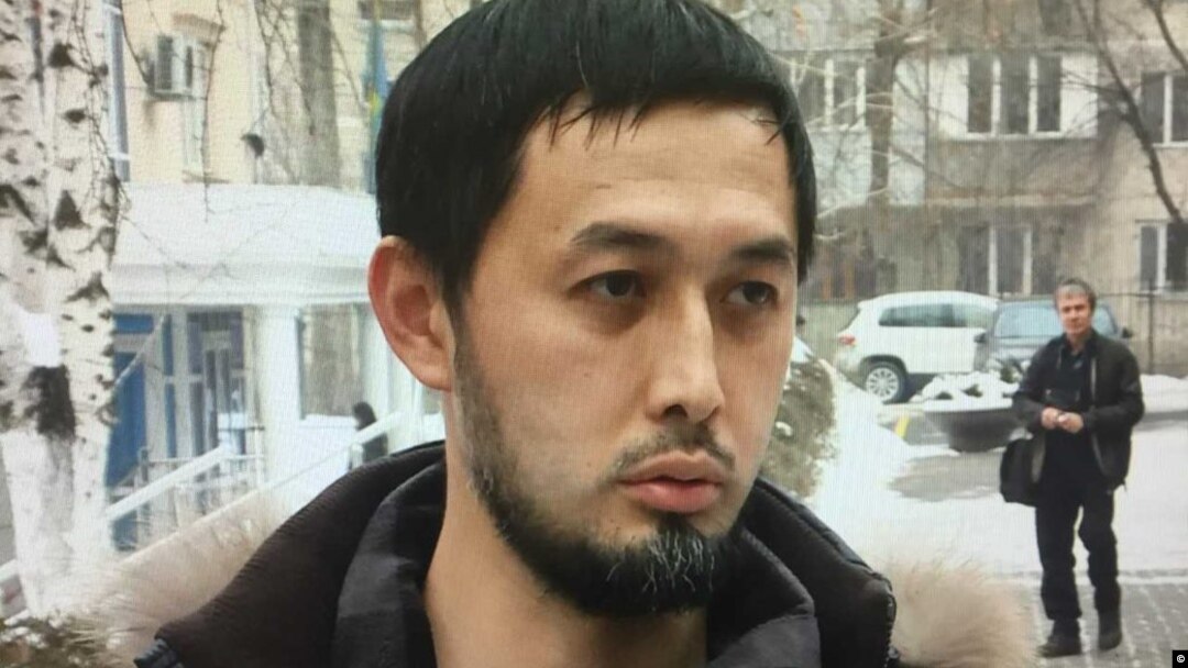Азаматтық белсенді Әлнұр Ильяшев. 