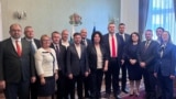 Делян Пеевски и кметовете от област Кърджали. Всички те вече работят за "ДПС - Ново начало" на санкционирания за корупция от две държави политик.
