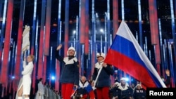 საილუსტრაციო ფოტო არქივიდან: რუსი პარასპორტსმენები 2014 წლის ზამთრის პარალიმპიადის გახსნის ცერემონიაზე