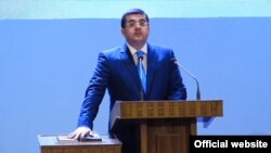 Nagorno-Karabakh -- Ara Hatutuinian is sworn in as new president, Shushi, May 21, 2020