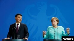 Kancelarja gjermane Angela Merkel dhe presidenti kinez, Xi Jinping 