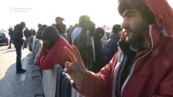 Refugees Demand Croatia Open Its Border