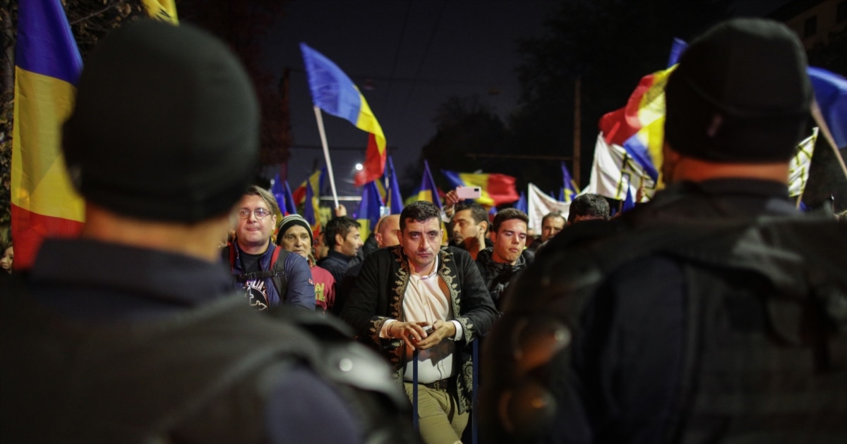 Cum propagă grupurile de Facebook ale AUR propaganda rusă