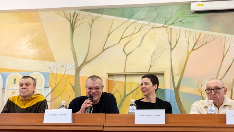 ბელარუსში გათავისუფლებულმა პოლიტპატიმრებმა უკრაინაში პრესკონფერენცია გამართეს