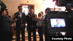 Средба на претседателот на СДСМ Бранко Црвенковски и на лидерот на ВМРО-НП Љубчо Георгиевски.