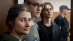 Șase tineri pacifiști condamnați la ani grei de închisoare în Rusia