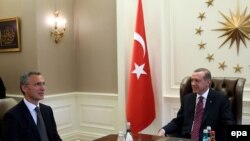 Recep Tayyip Erdogan i Jens Stoltenberg, arhivski snimak