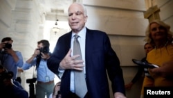 Сэнатар Джон Макейн (John McCain)