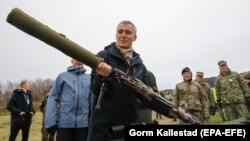 NATO-nyň baş sekretary Jens Stoltenberg