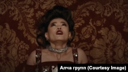 Енлик Айымгазы "Кассандра" тасмасында.