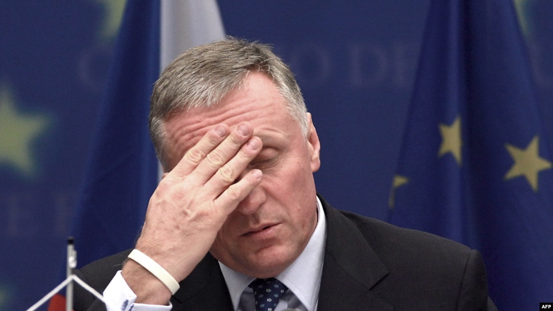 Czech Prime Minister Mirek Topolanek will be remembered for his "path to hell" remark, as well as an infamous paparazzi photograph.