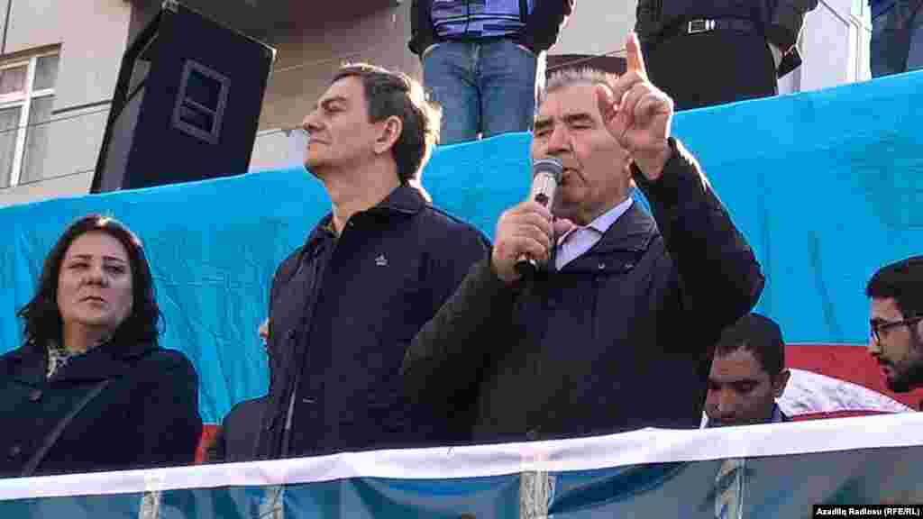 Milli Şuranın sədri Cəmil Həsənli çıxış edir,8 Aprel,2017