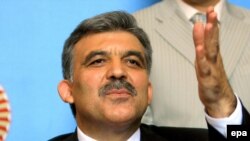 Abdulla Gül lazım olan 367 səsi toplaya bilməyib