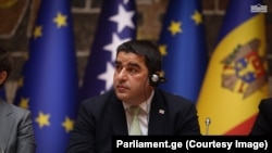 შალვა პაპუაშვილი