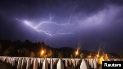 Меморіал жертвам різанини в Сребрениці, 10 липня 2012