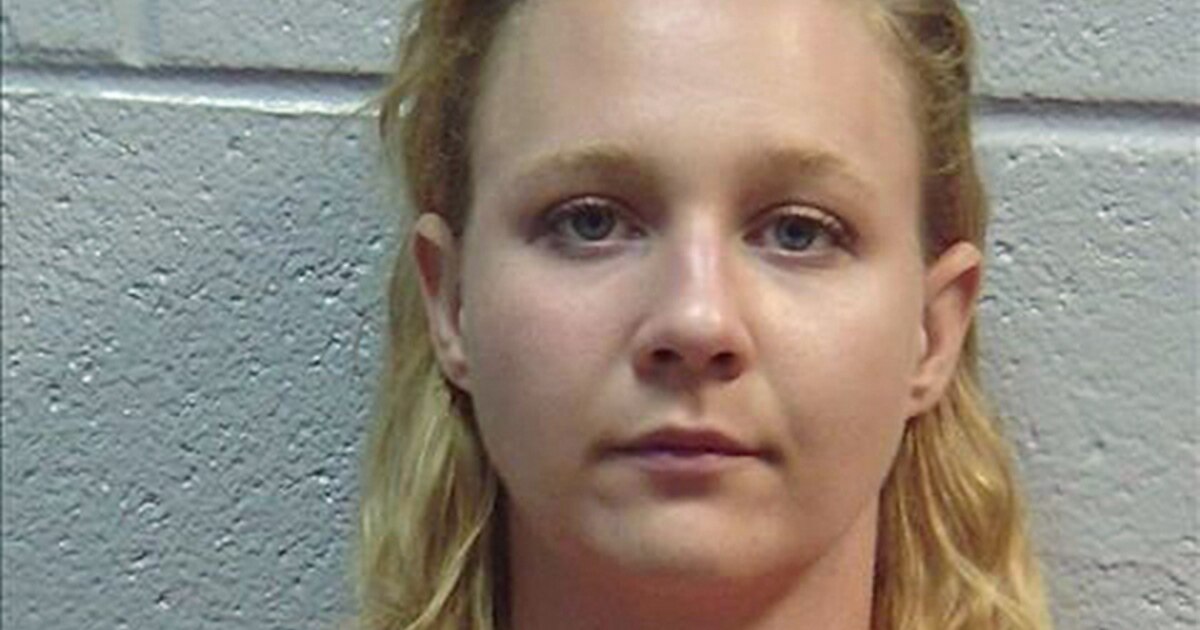 U.S. Intelligence Worker Gets Five Years In Prison For Leaking Russia ...